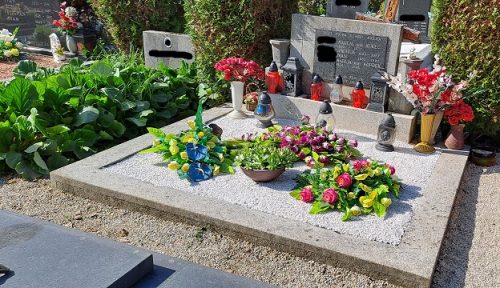 Uređenje groba